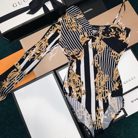 Day G bodysuit✨ - Picture 1 of 2